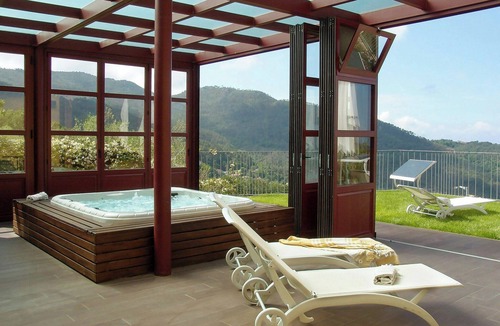 Framura House | Wellness retreat with olive grove in Framura