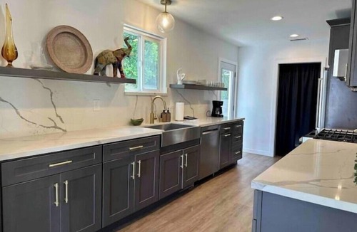 Culver - West House | West LA House - Large Yard - 3 miles to beach