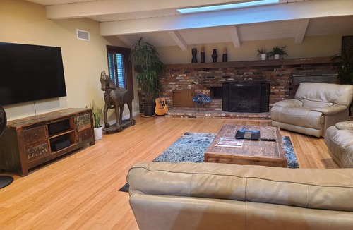 Ladera Heights House | Westside Retreat w/Yard, Grill, Hot Tub, Near Sofi Stadium, LAX, and the Beach
