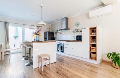 Odeceixe Apartment | Windmill Escape - Onda Townhouse by Lisbeyond