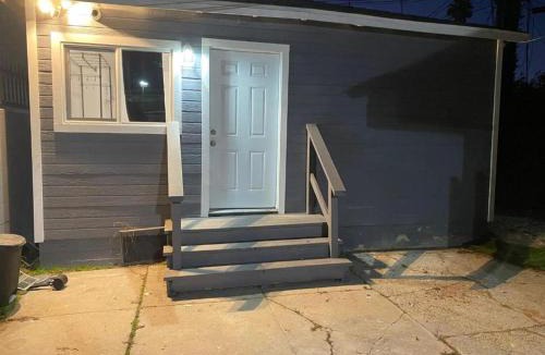 Little Armenia Hostel | Winona Vibe Near Hollywood Sign