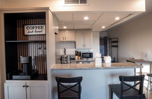 Washington Condo | Wonderful 2-bedroom 2 Bathroom condo with AC in Long Beach