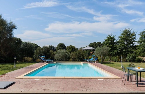 Canale Monterano Villa | Wonderful private villa for 6 guests with private pool, A/C, WIFI, TV, patio and pets allowed