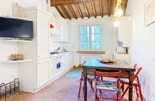 Casale Marittimo House | Wonderful private villa for 6 guests with WIFI, TV, terrace, pets allowed and panoramic view