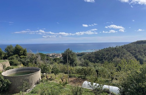 Pietra Ligure House | Wonderful private villa for 4 people with WIFI, TV, patio, pets allowed and panoramic view
