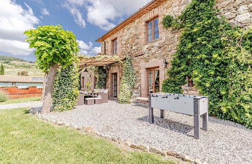 Montecatini Val di Cecina Villa | Wonderful private villa with hot tub, WIFI, private pool, A/C, TV, pets allowed and panoramic view