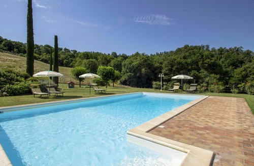 San Giovanni Valdarno Villa | Wonderful private villa with WIFI, private pool, TV, terrace, pets allowed and panoramic view