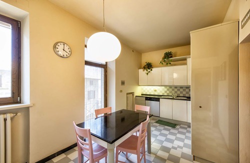 Montalcino Villa | Wonderful private villa for 6 people with A/C, WIFI, hot tub, TV, patio and panoramic view