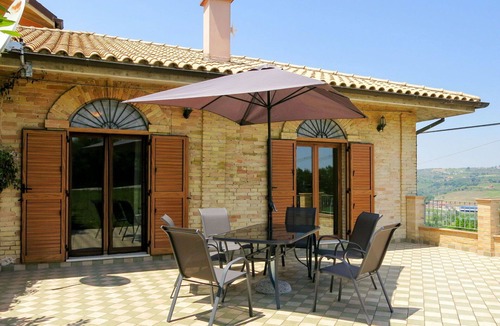 Picciano House | Wonderful private villa for 4 people with WIFI, TV, terrace and pets allowed