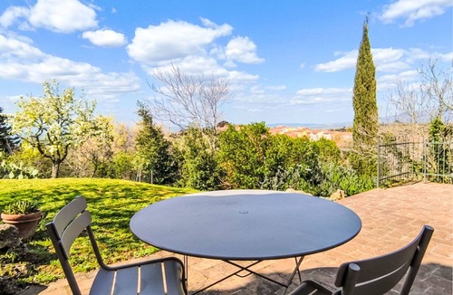Scansano Villa | Wonderful private villa for 12 guests with WIFI, TV, patio, pets allowed and panoramic view