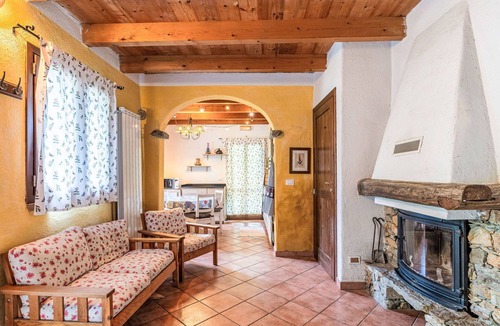 Rialto House | Wonderful private villa for 6 guests with WIFI, TV, patio and pets allowed