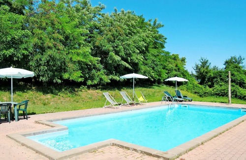 Bagnoregio Villa | Wonderful private villa for 12 people with WIFI, pool, TV, patio, pets allowed and parking