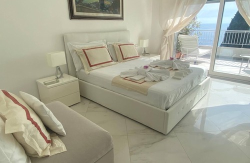 Nervi Apartment | Wonderful Sea View Apartment