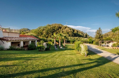 Rio Villa | Wonderful villa for 2 people with WIFI, A/C, terrace and pets allowed