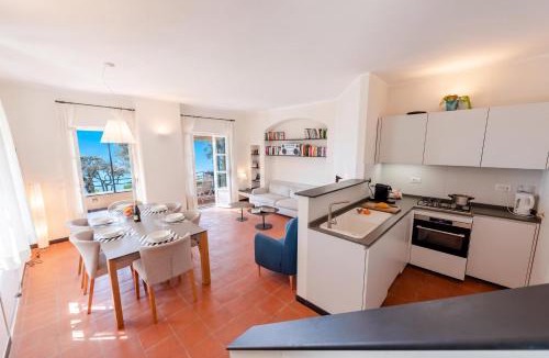Recco Apartment | Wonderful Villa In Mulinetti
