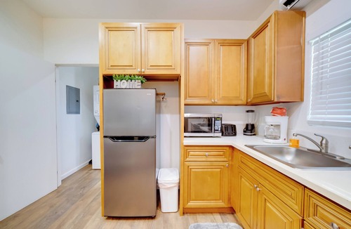 Riverside Apartment | Work & Play! Extended Stay 2 Mi to Dtwn Riverside
