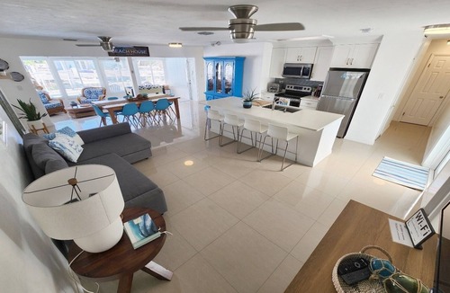 Marathon House | Yellowtail Getaway 3 bedrooms,4 beds,3 bath,boat dock,ice maker and heated pool