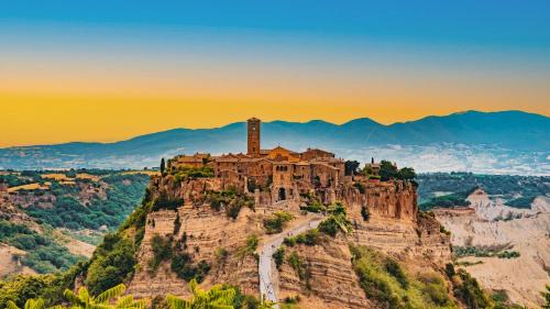 San Michele in Teverina Villa | Your luxury room Civitella