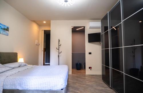 Quartiere XXII Collatino House | zampieri house camera blu