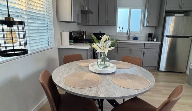 1-Bedroom House - Stay in the heart of SoCal!