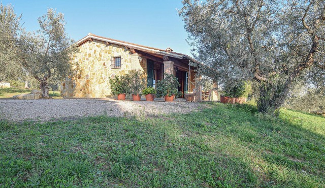 1 bedroom pet friendly home in Magliano in Toscana