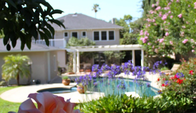 1922 Grand Italian Revival Home in Historic Pasadena Landmark District!