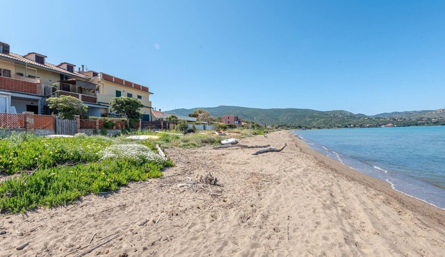 2 bedroom awesome apartment in Giannella