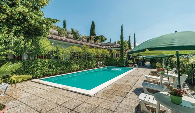 2 bedroom pet friendly apartment in Magione -PG-