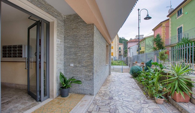 2 bedroom stunning apartment in Deiva Marina