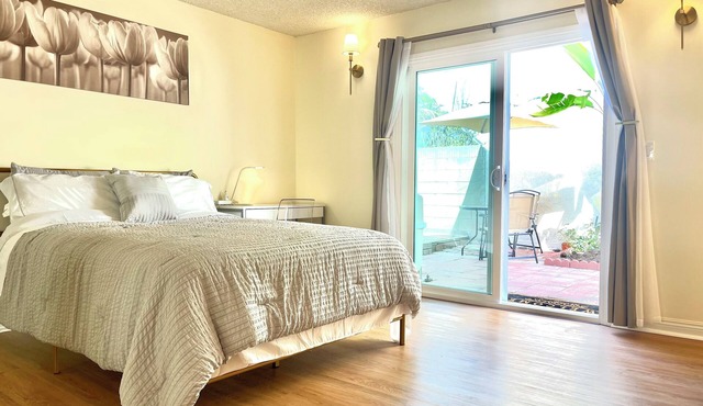20% off Charming Master bedroom,private access bathroom,patio. Near Disneyland