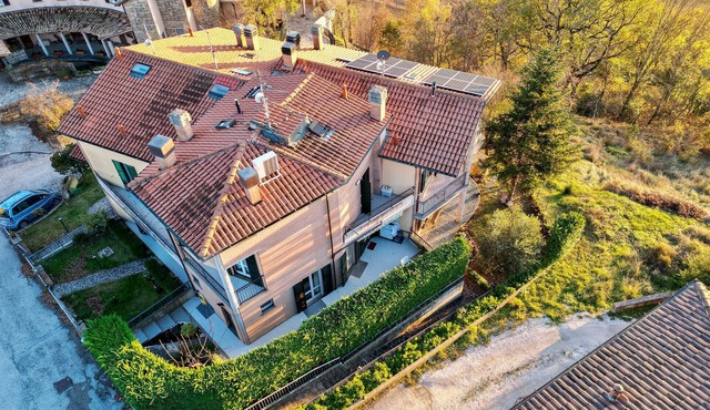 3 bedroom awesome apartment in Peglio