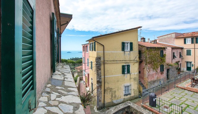 3 bedroom beautiful home in Montemarcello