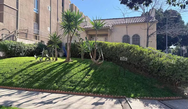 3-bedroom house 1800 sq ft larchmont hollywood city center