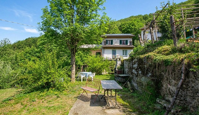 3 bedroom stunning home in Rezzoaglio