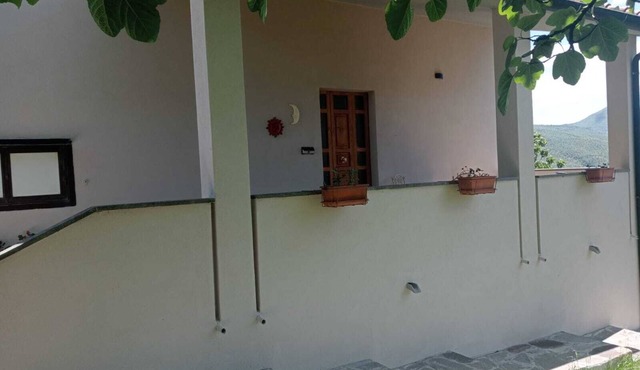 3 BEDROOM VACATION APARTMENT IN THE TUSCAN COUNTRYSIDE