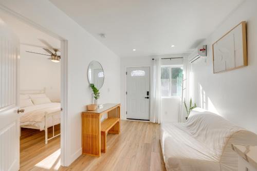 35 Mi to LA: Modern Apartment in Chino!