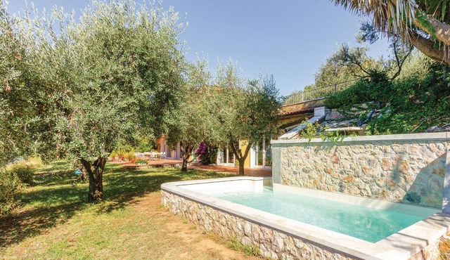 4 bedroom awesome home in Carrara -MS-