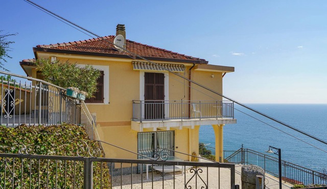 5 bedroom beautiful home in Cipressa
