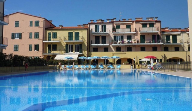 60 SQM APARTMENT FACING THE POOL AND SEA VIEW