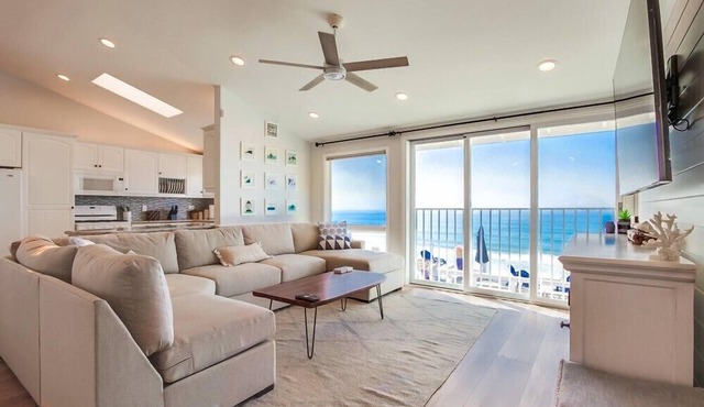 75' Ocean Front Villa on 1/3 Acre * 10ksf Outdoor Space * A/C