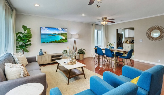 A Stunningly Wonderful Designed Oasis For Relaxing in South Bay - Gardena, CA