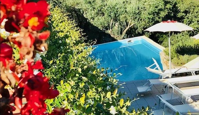 Agriturismo Le Pale 2 Swimming Pool and Parking
