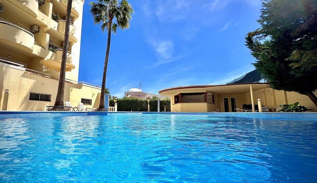 ALBUFEIRA MARINA SOL WITH POOL by HOMING