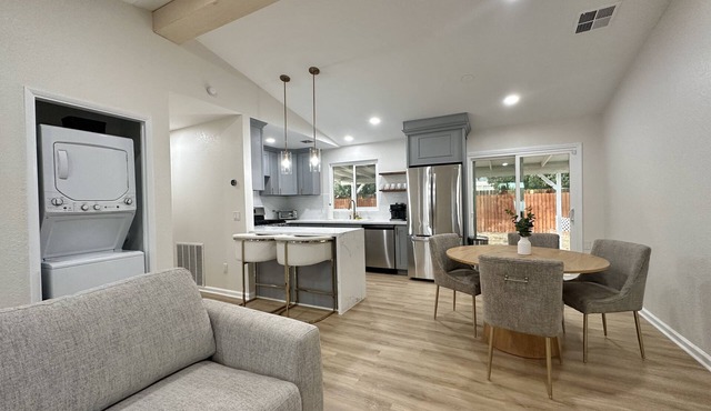 ⁂ All-New ⁂ AC/Heat⁂W/D⁂ AC⁂ Pet Friendly ⁂ Yard⁂