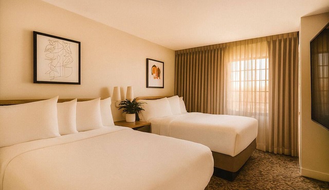 Always a Great Idea To Unwind! Near Rusty Sun Tennis Courts, w/Swimming Pool!