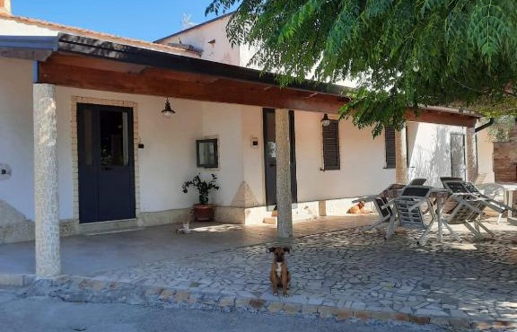 Angelo's Country House