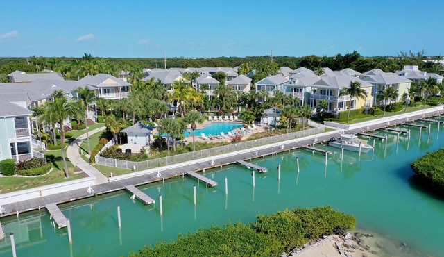 Anglers Reef Islamorada Oceanfront 3BR Pool Front Home Private Beach & Boat Dock
