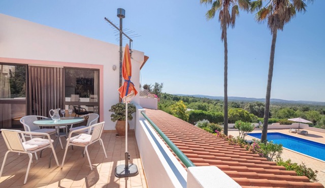 Apartment 'One Bedroom 3' with Shared Pool, Wi-Fi and Air Conditioning