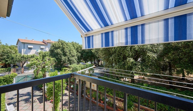 Apartment 'Casa Cecilia' with Private Garden, Balcony and Wi-Fi