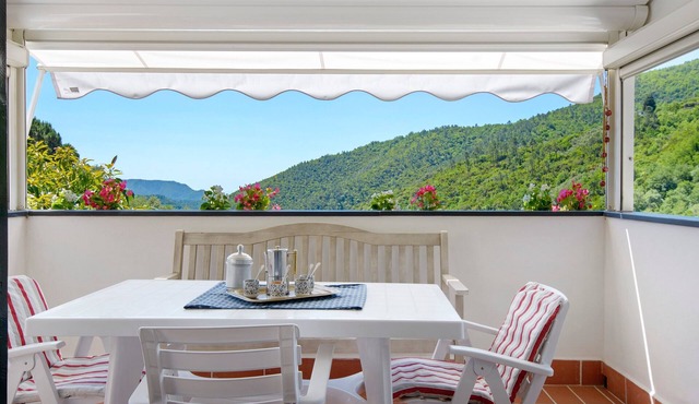 Apartment 'Casa Le Rocchette' with Sea View, Private Terrace and Wi-Fi